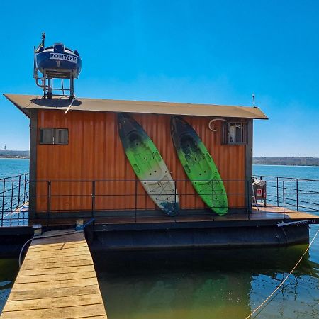 House Boat "Faroeste Caboclo" 巴西利亚 外观 照片