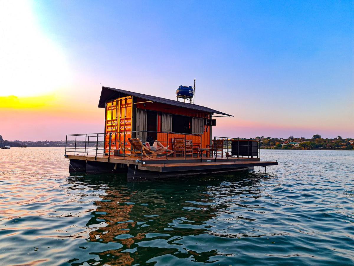 House Boat "Faroeste Caboclo" 巴西利亚 外观 照片