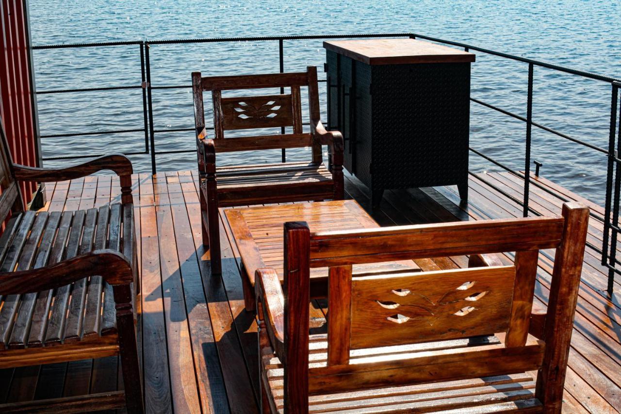House Boat "Faroeste Caboclo" 巴西利亚 外观 照片